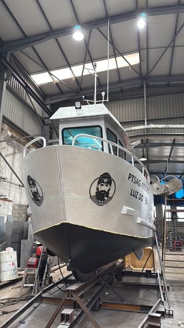 Embarcação de Pesca “Luz do Céu” — 7,70m — foto 2