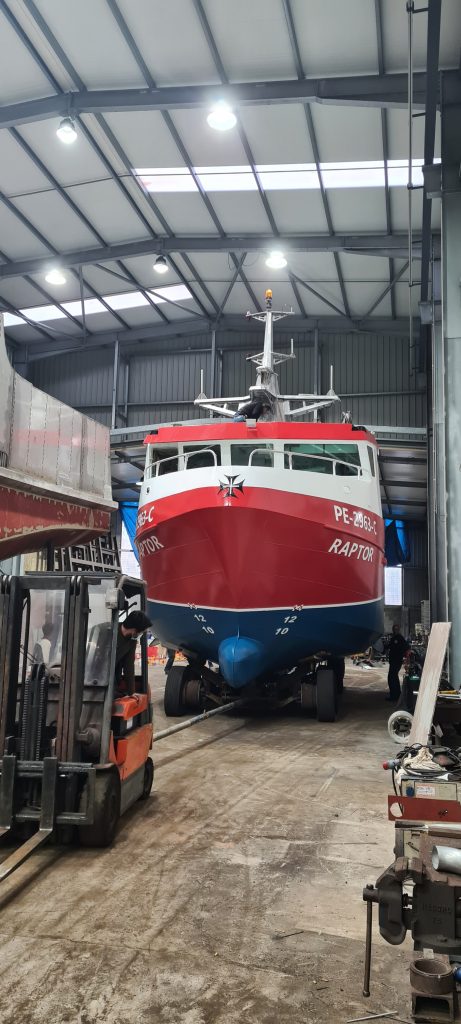 Embarcação de Pesca “Raptor” — 12m — foto 2