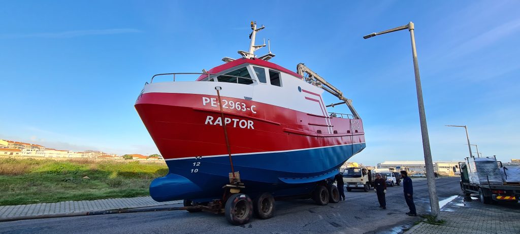 Embarcação de Pesca “Raptor” — 12m — foto 3